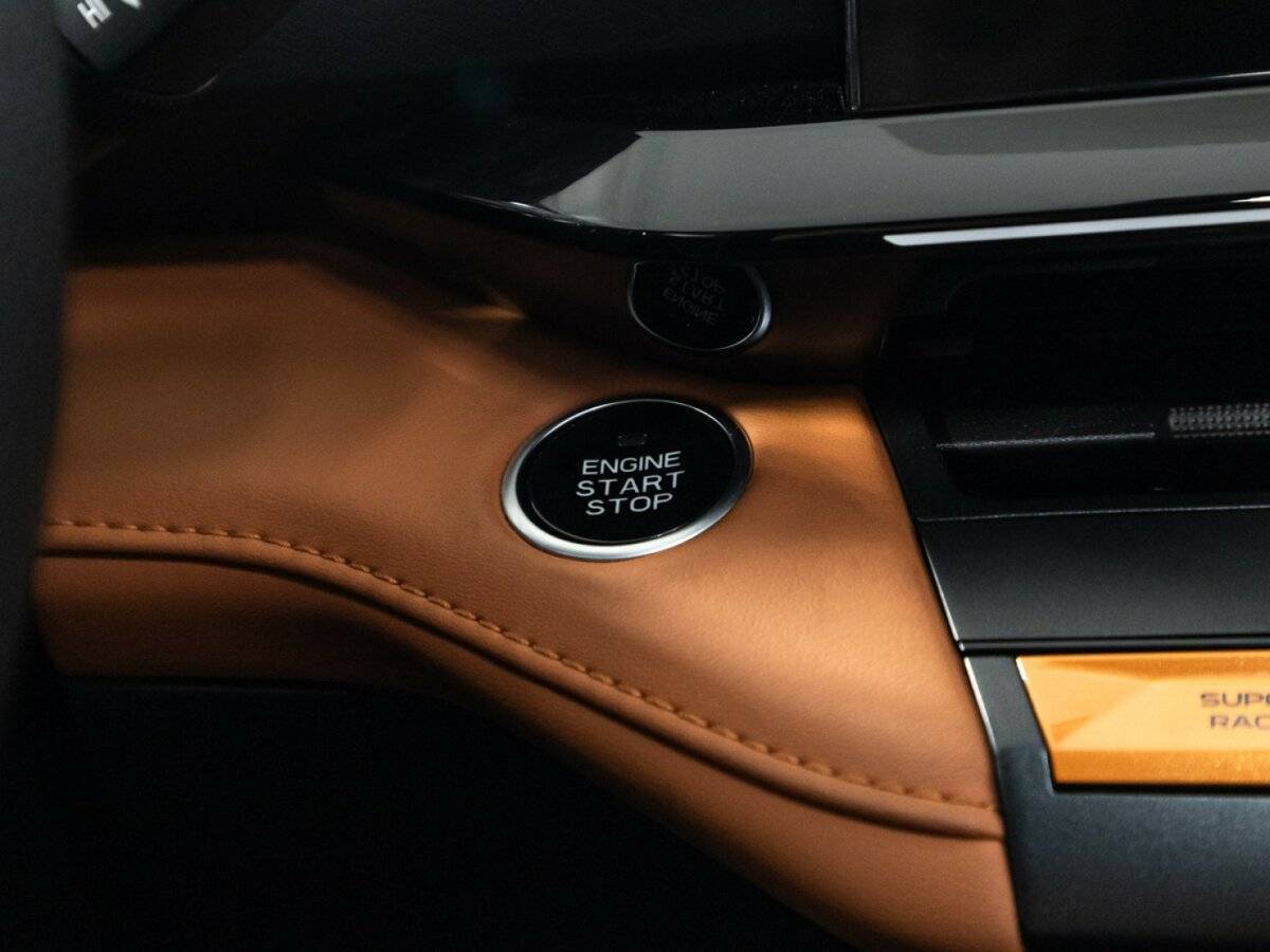 Changan UNI-V б/у, 2023, Роботизированная. Фото: #22