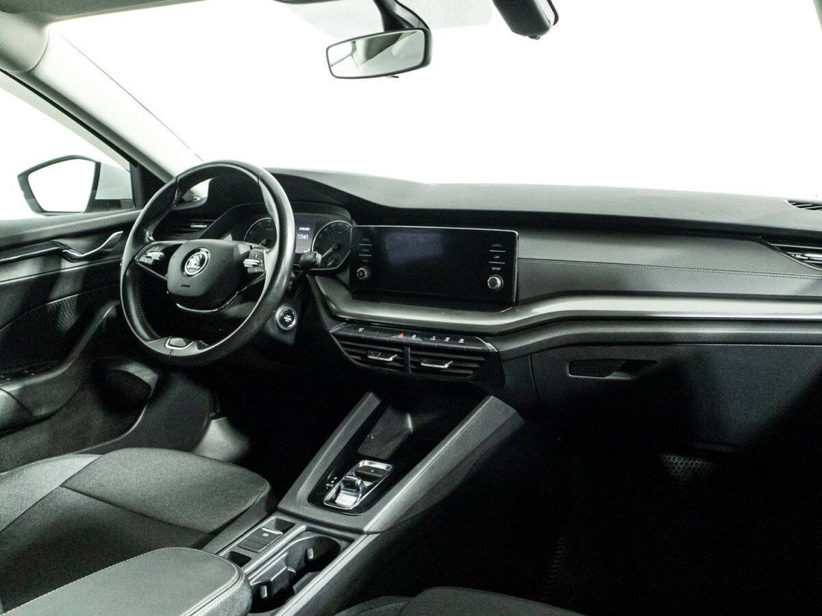 Skoda Octavia б/у, 2021, Автоматическая. Фото: #8