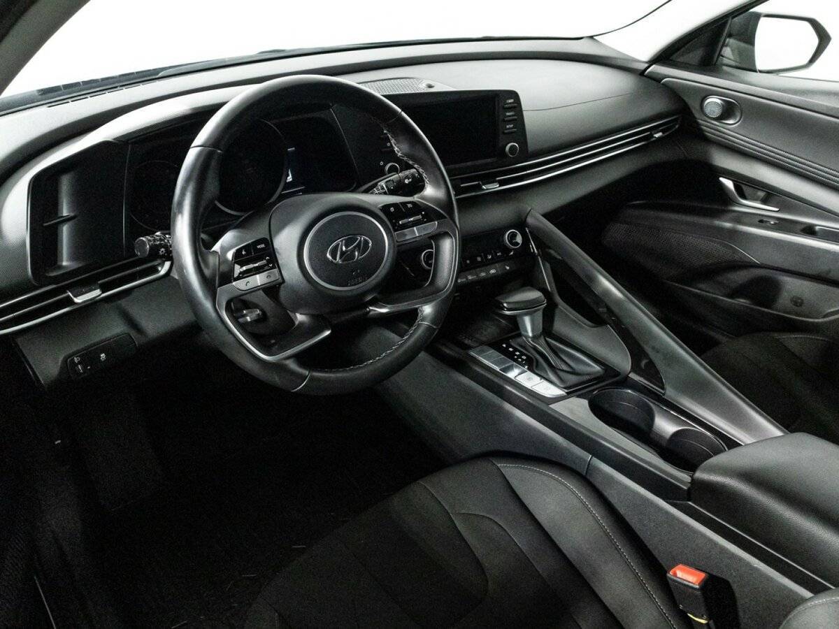 Hyundai Elantra б/у, 2021, Автоматическая. Фото: #10