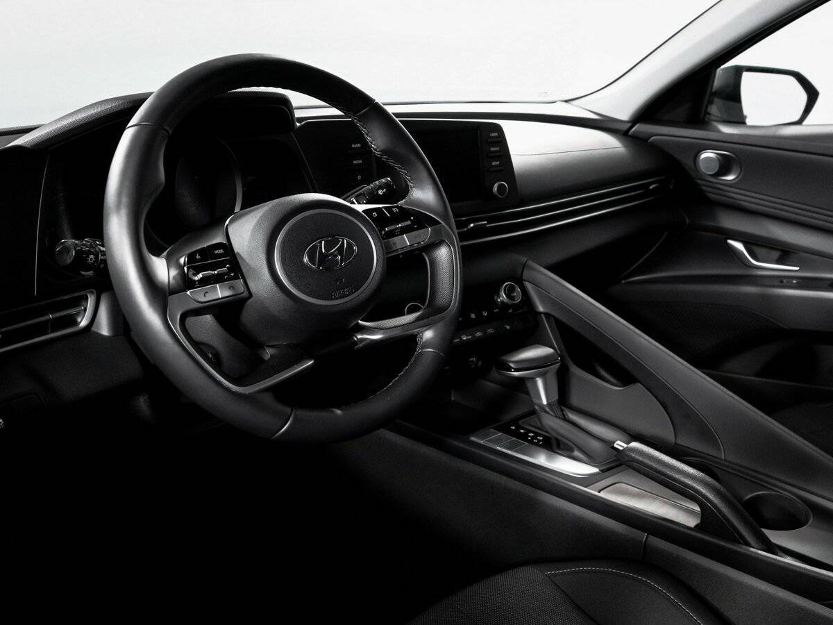 Hyundai Elantra б/у, 2021, Автоматическая. Фото: #13
