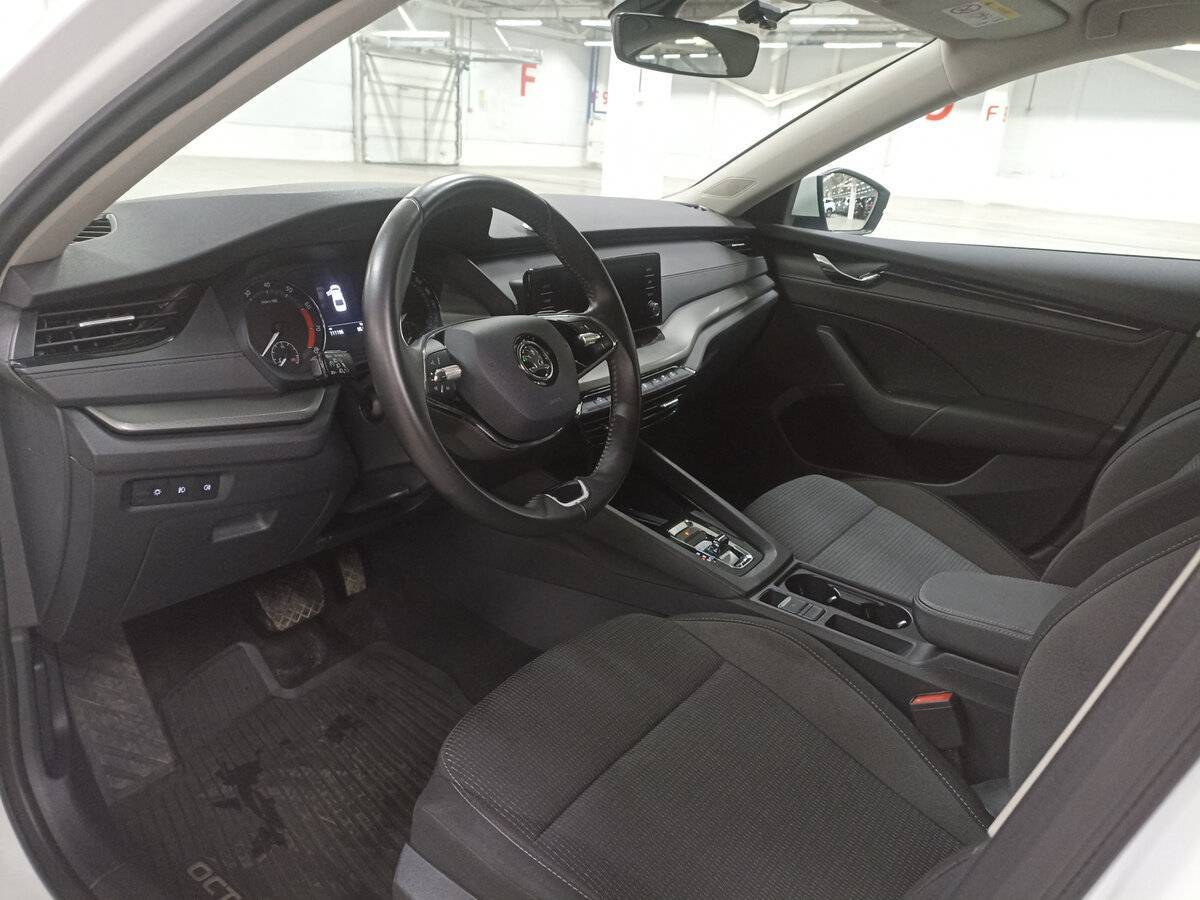 Skoda Octavia б/у, 2021, Автоматическая. Фото: #15