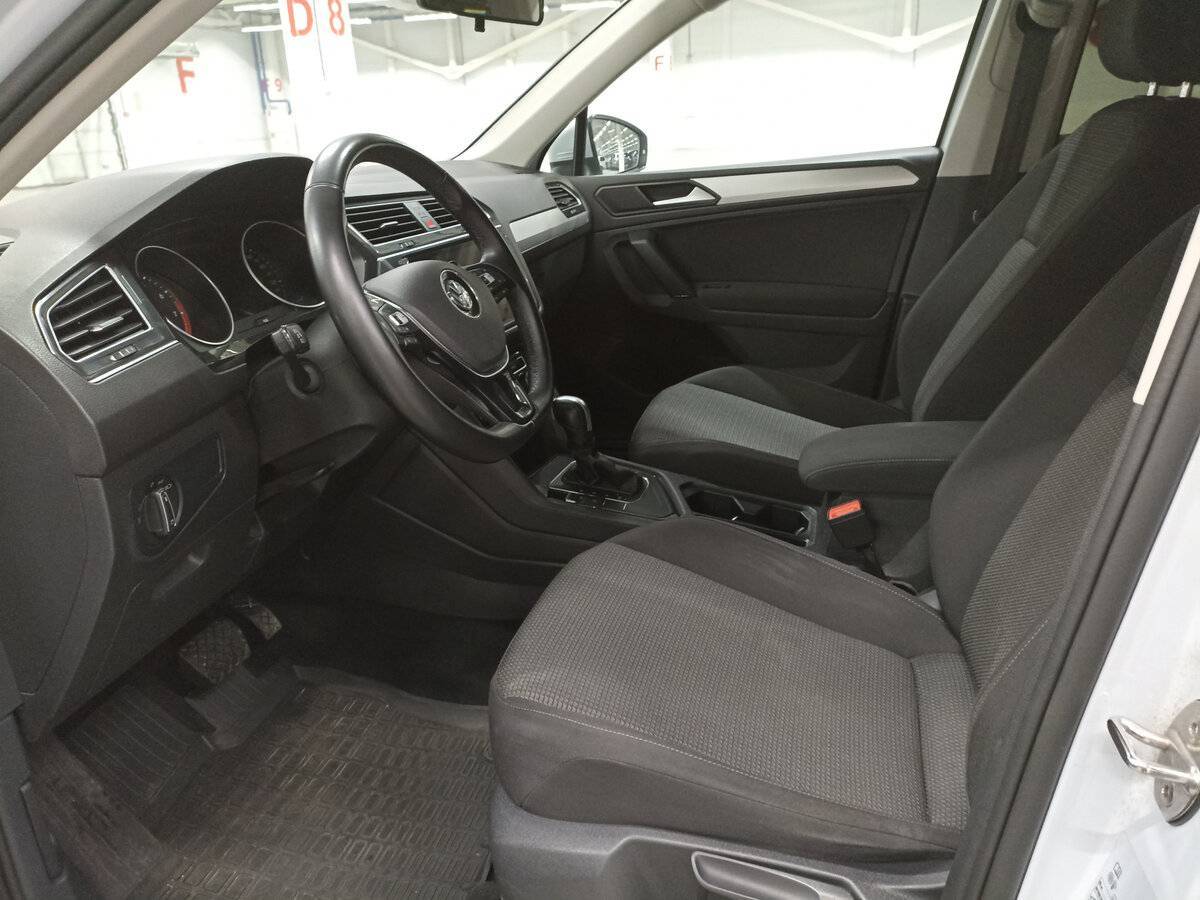 Volkswagen Tiguan б/у, 2019, Роботизированная. Фото: #15