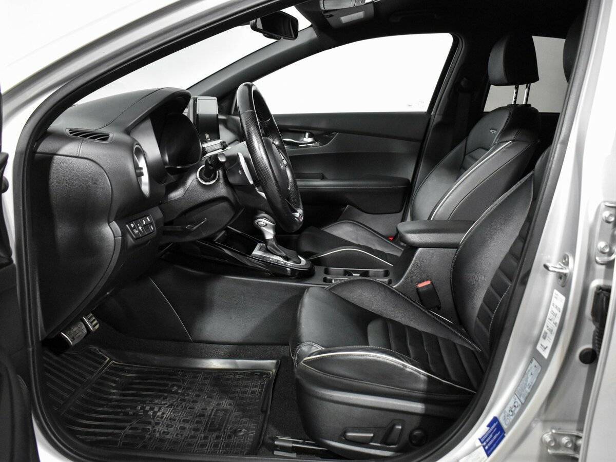 Kia Cerato б/у, 2022, Автоматическая. Фото: #10