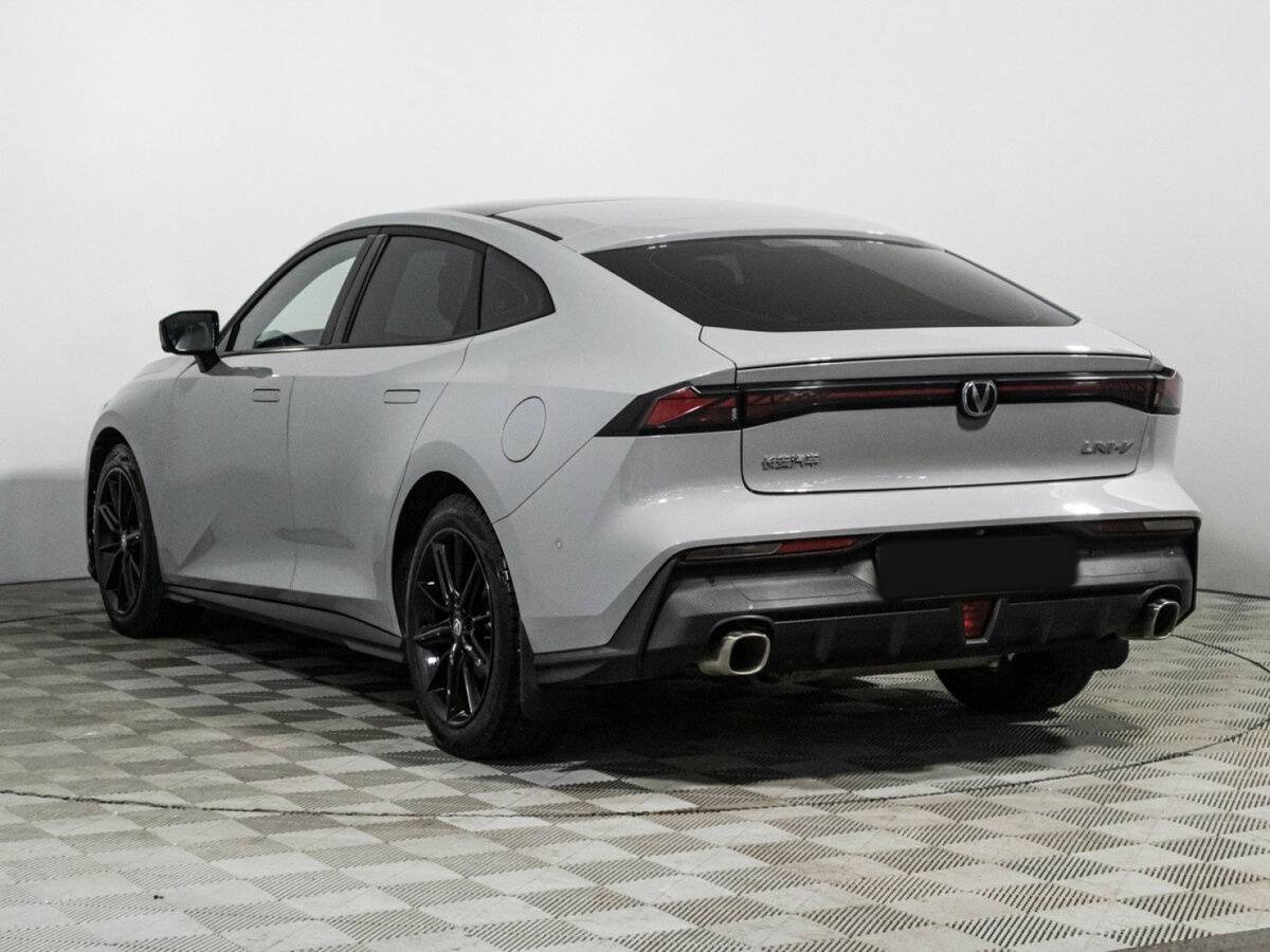 Changan UNI-V б/у, 2023, Роботизированная. Фото: #6