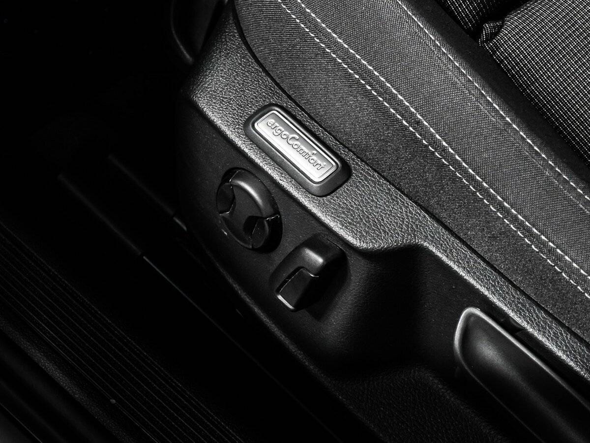 Volkswagen Passat б/у, 2018, Роботизированная. Фото: #18