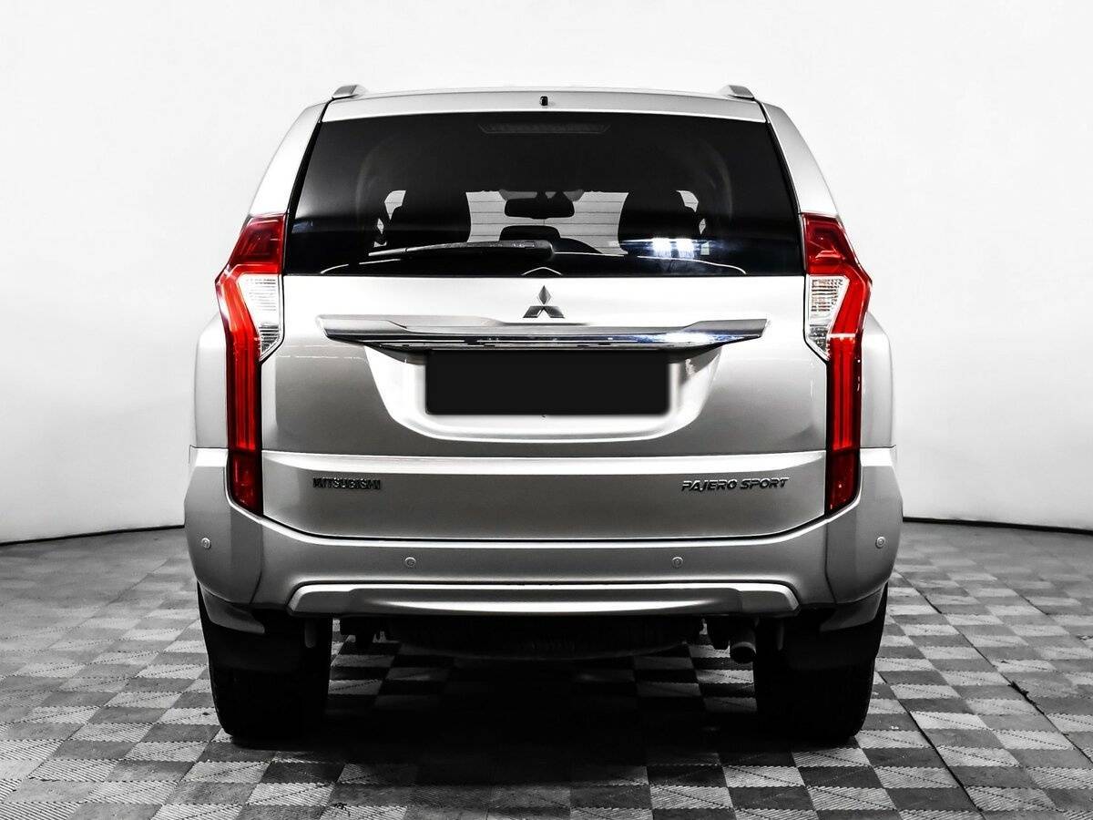 Mitsubishi Pajero Sport б/у, 2017, Автоматическая. Фото: #5