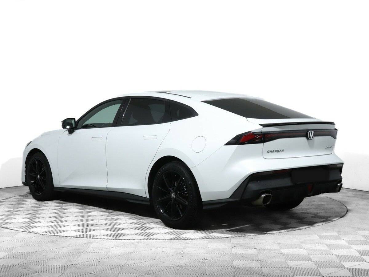 Changan UNI-V б/у, 2022, Роботизированная. Фото: #5