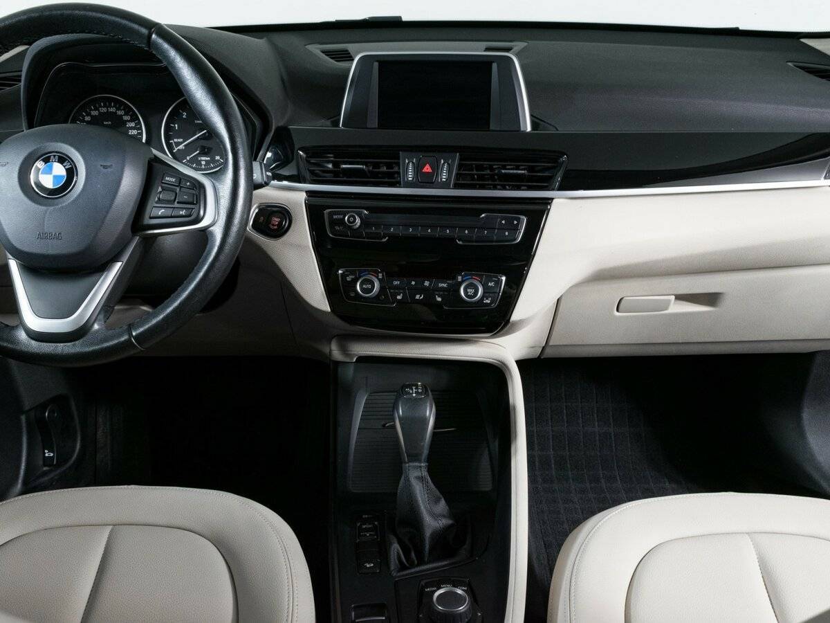 BMW X1 б/у, 2017, Автоматическая. Фото: #9