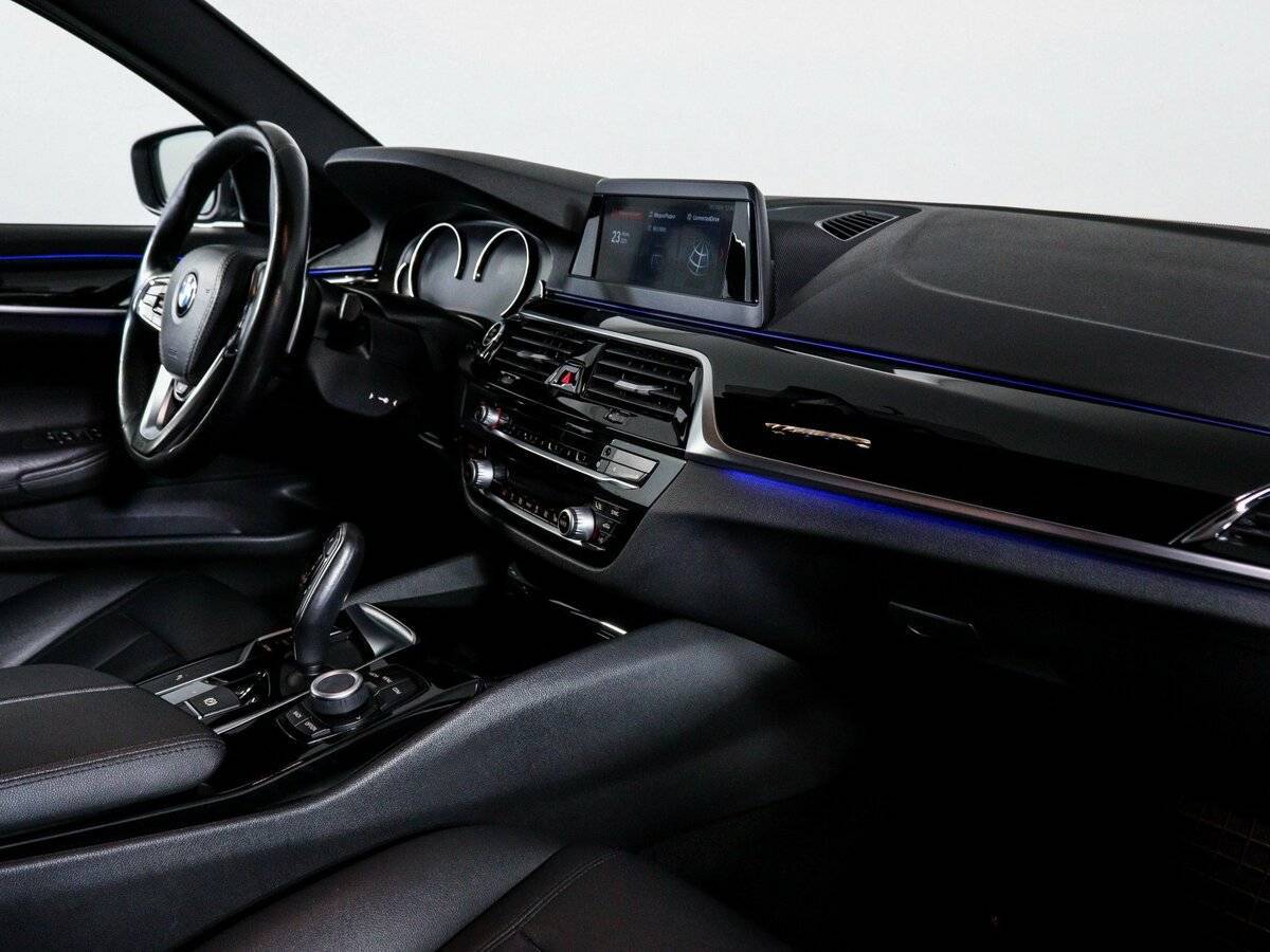 BMW 5 серии б/у, 2018, Автоматическая. Фото: #8