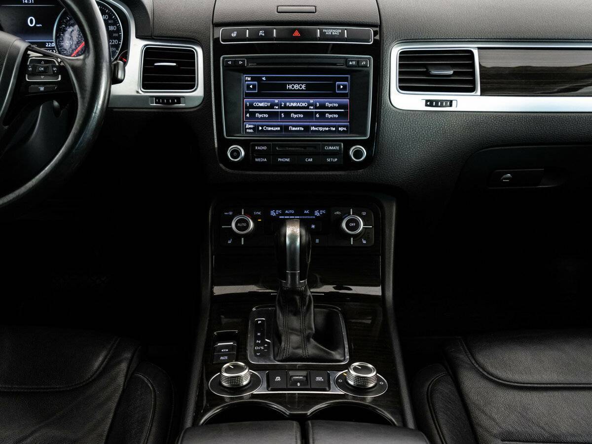 Volkswagen Touareg б/у, 2016, Автоматическая. Фото: #11