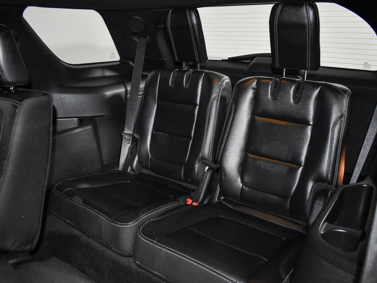 Ford Explorer б/у, 2016, Автоматическая. Фото: #10
