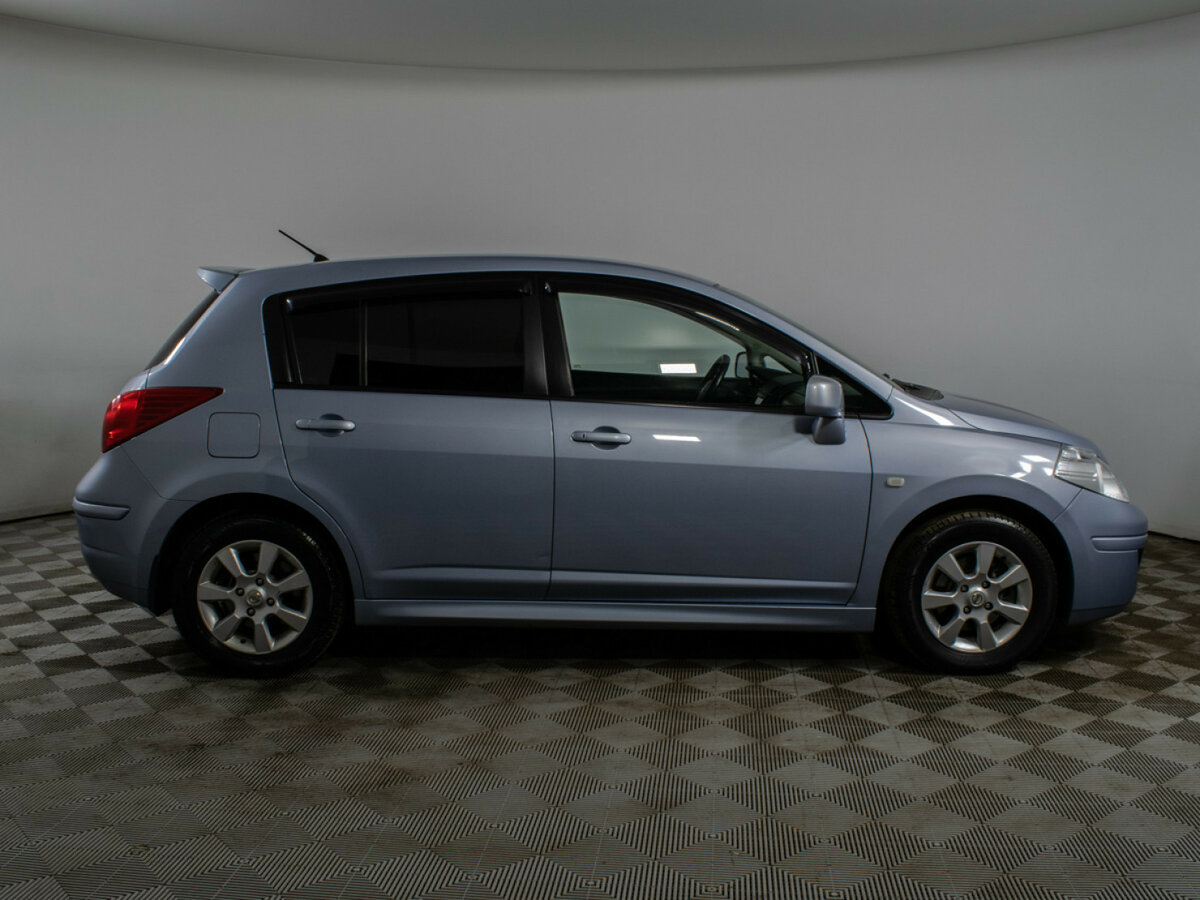 Ниссан Тиида б/у, 2013, Автоматическая. Фото: #3