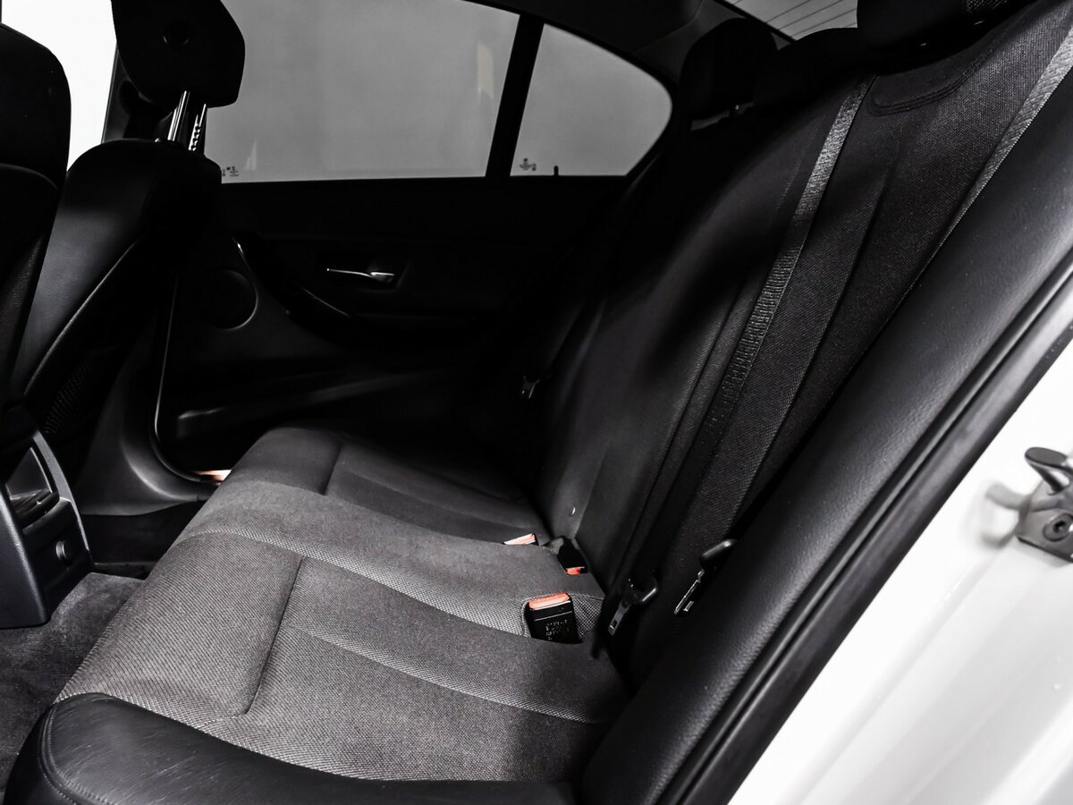 BMW 3 серии б/у, 2017, Автоматическая. Фото: #11