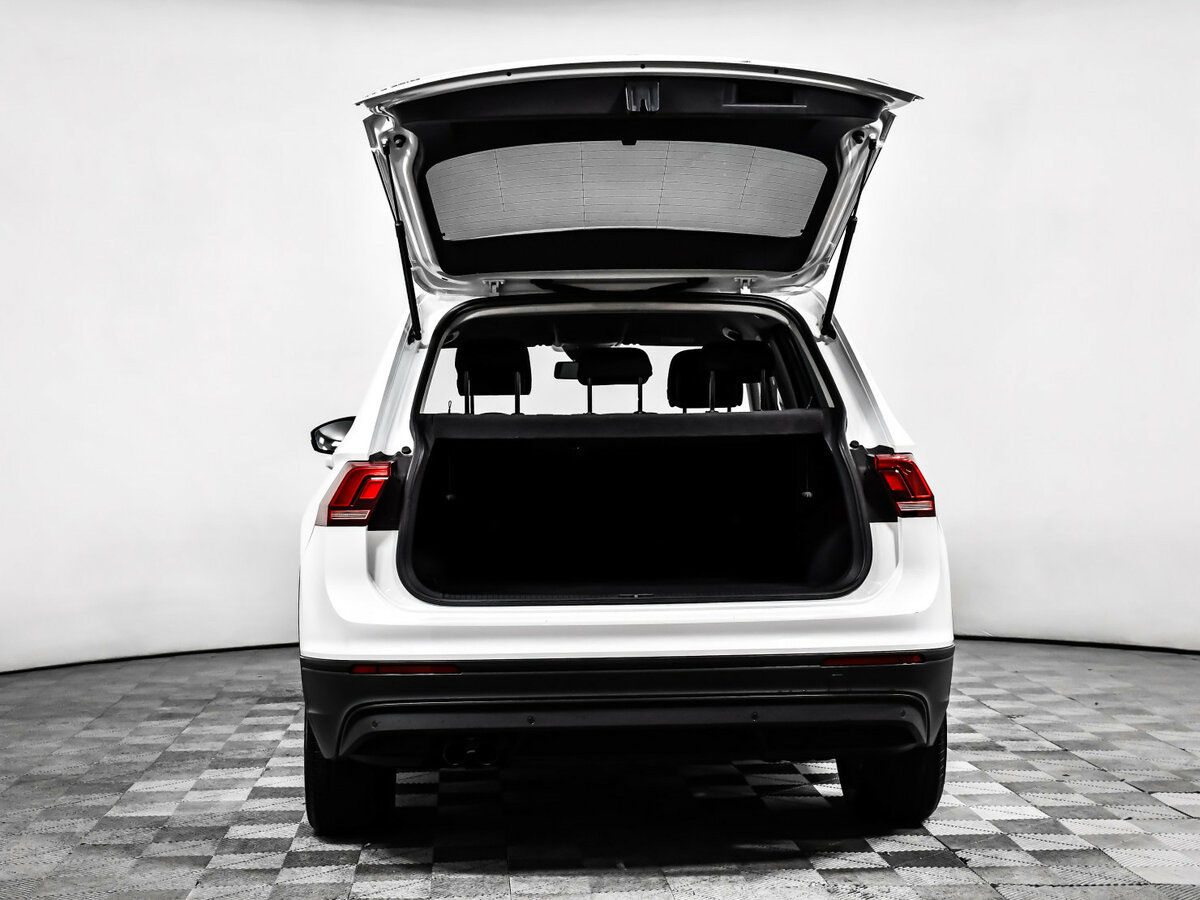 Volkswagen Tiguan б/у, 2020, Роботизированная. Фото: #12