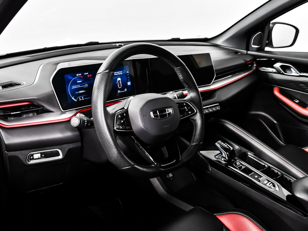 Geely Coolray б/у, 2023, Роботизированная. Фото: #10