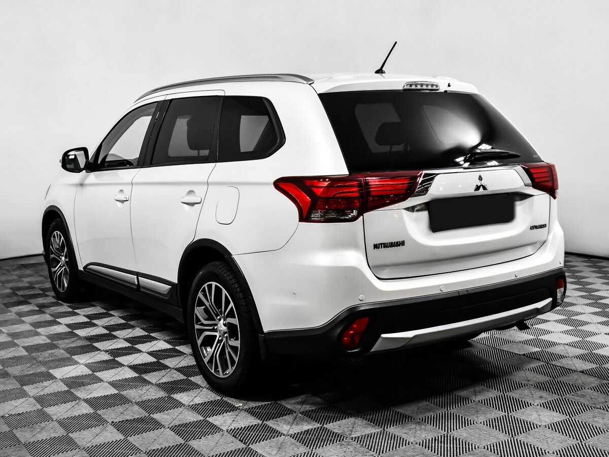 Mitsubishi Outlander б/у, 2016, Вариатор. Фото: #6