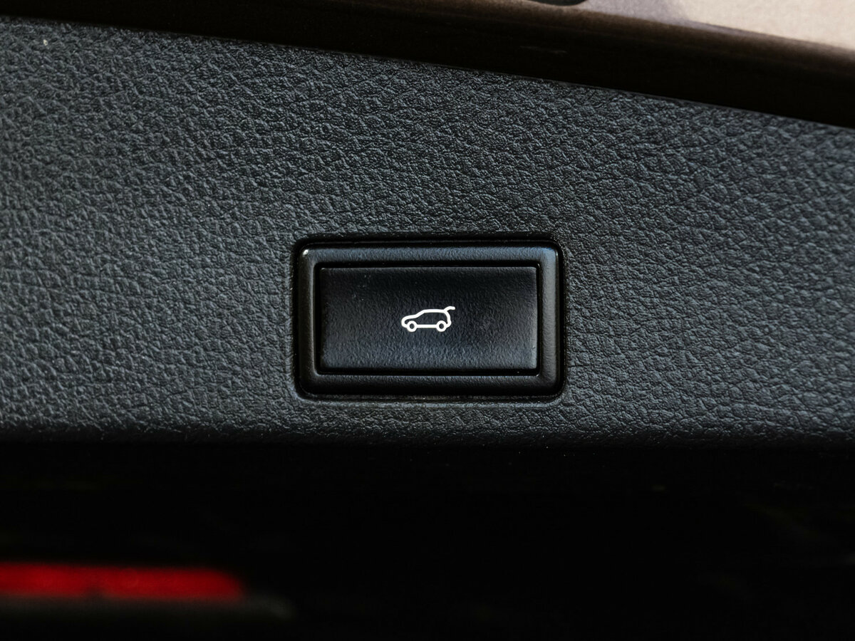 Volkswagen Touareg б/у, 2012, Автоматическая. Фото: #23