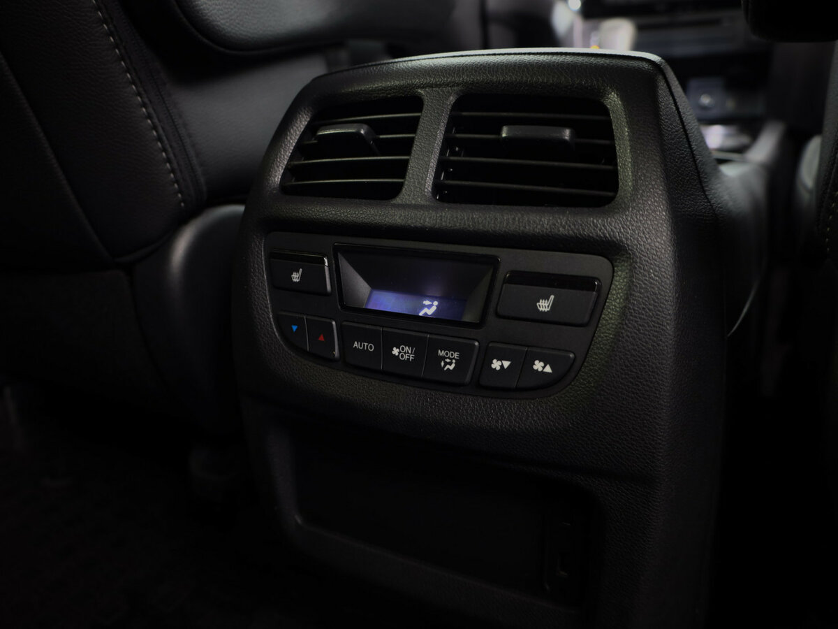 Honda Pilot б/у, 2016, Автоматическая. Фото: #14