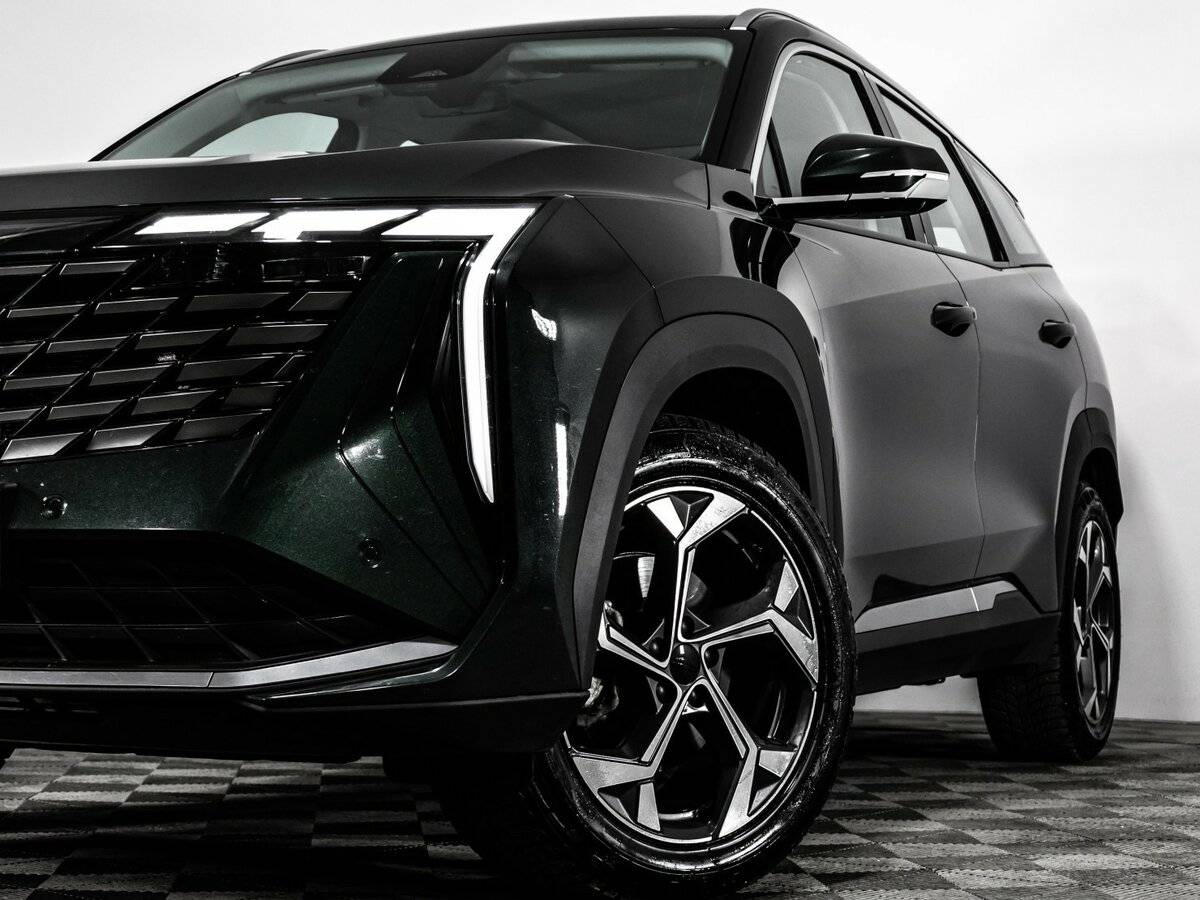 Geely Atlas б/у, 2023, Роботизированная. Фото: #1