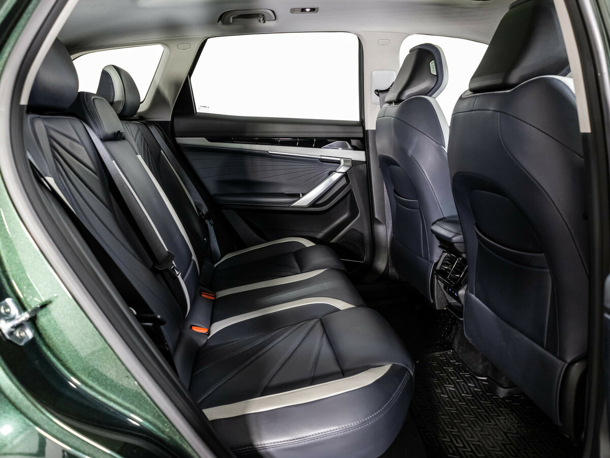 Geely Atlas б/у, 2023, Роботизированная. Фото: #16