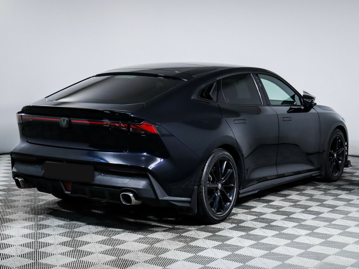 Changan UNI-V б/у, 2023, Роботизированная. Фото: #3