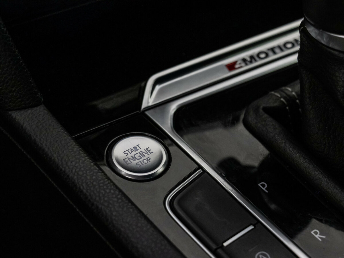 Volkswagen Passat б/у, 2018, Роботизированная. Фото: #19