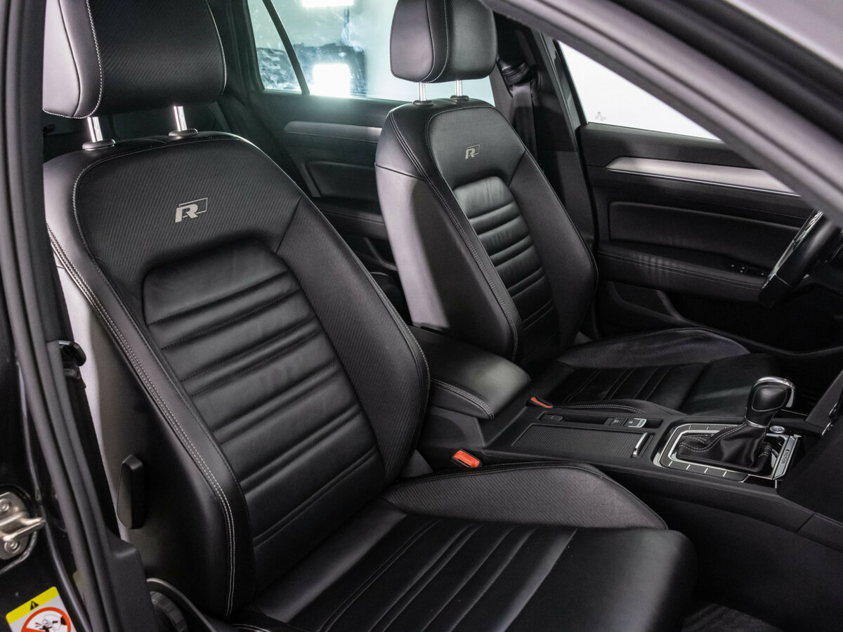 Volkswagen Passat б/у, 2018, Роботизированная. Фото: #23