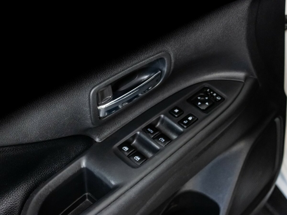 Mitsubishi Outlander б/у, 2017, Автоматическая. Фото: #12
