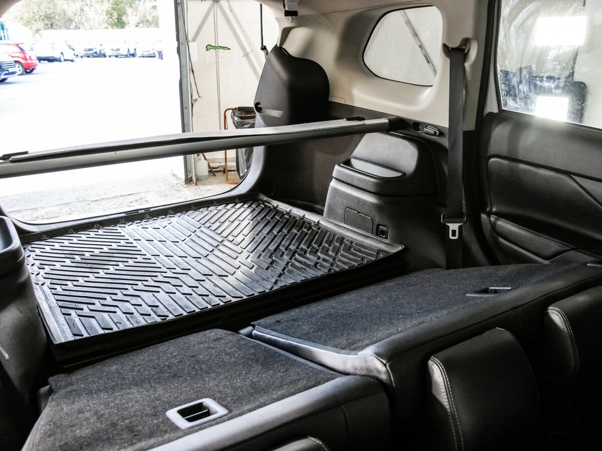 Mitsubishi Outlander б/у, 2017, Автоматическая. Фото: #26