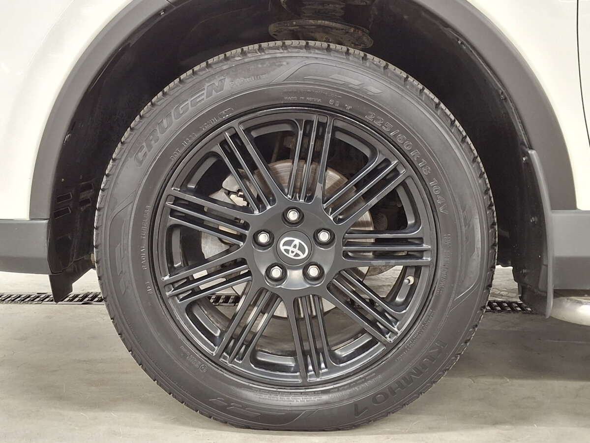 Toyota RAV4 б/у, 2017, Автоматическая. Фото: #17