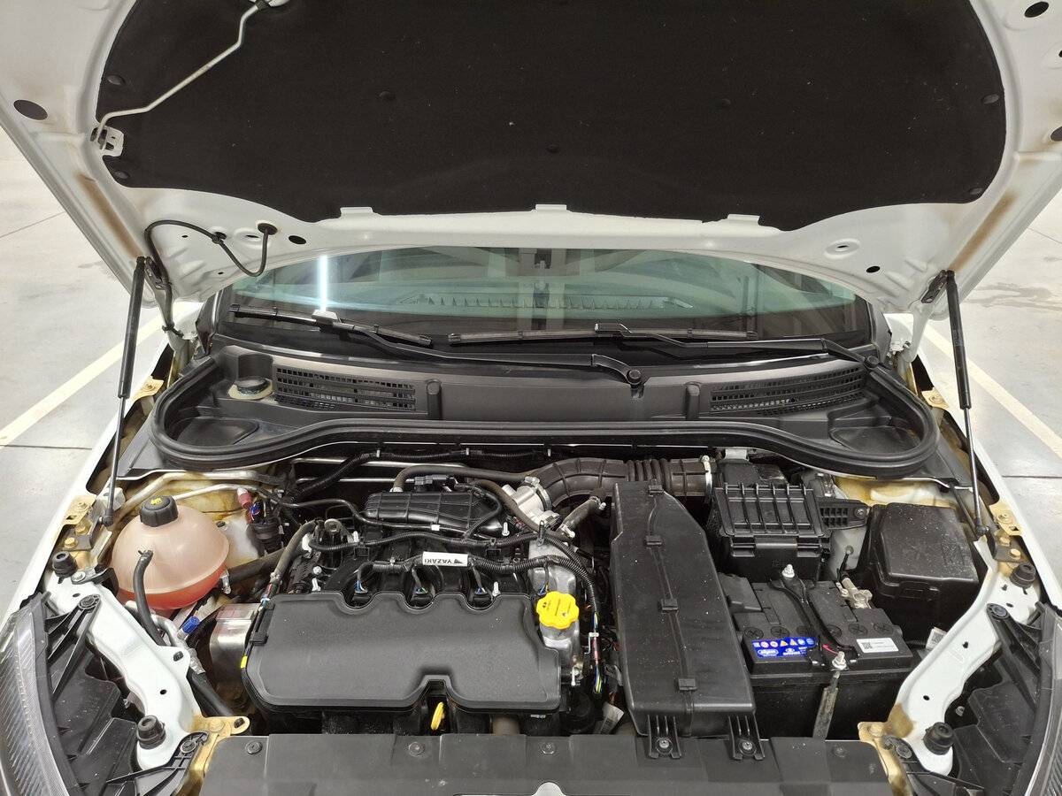 Lada (ВАЗ) Vesta б/у, 2023, Механическая. Фото: #8