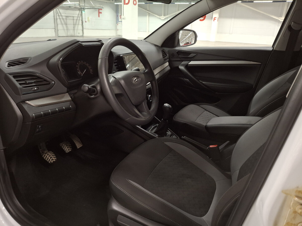 Lada (ВАЗ) Vesta б/у, 2023, Механическая. Фото: #15