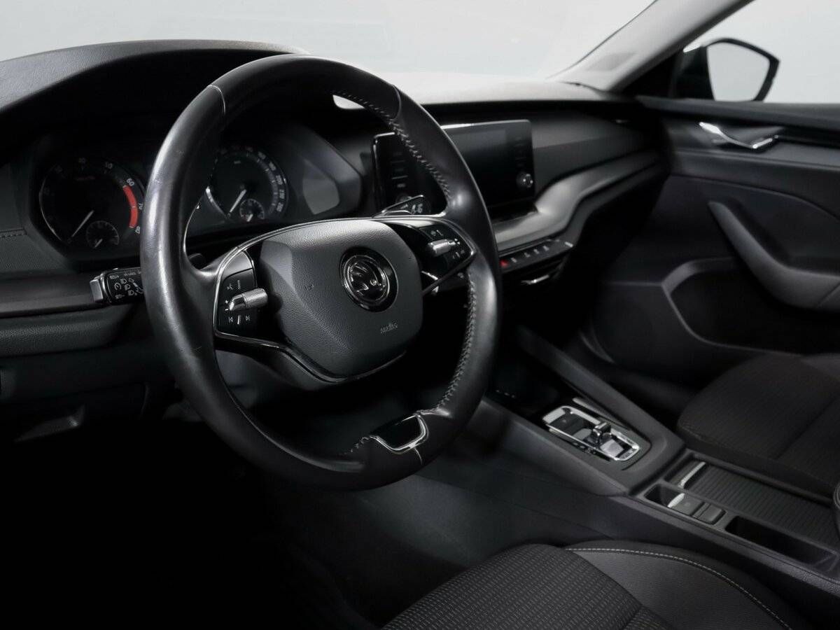 Skoda Octavia б/у, 2020, Роботизированная. Фото: #10