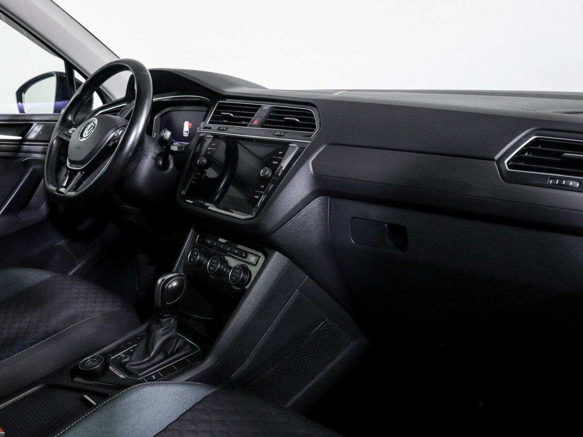 Volkswagen Tiguan б/у, 2020, Роботизированная. Фото: #6