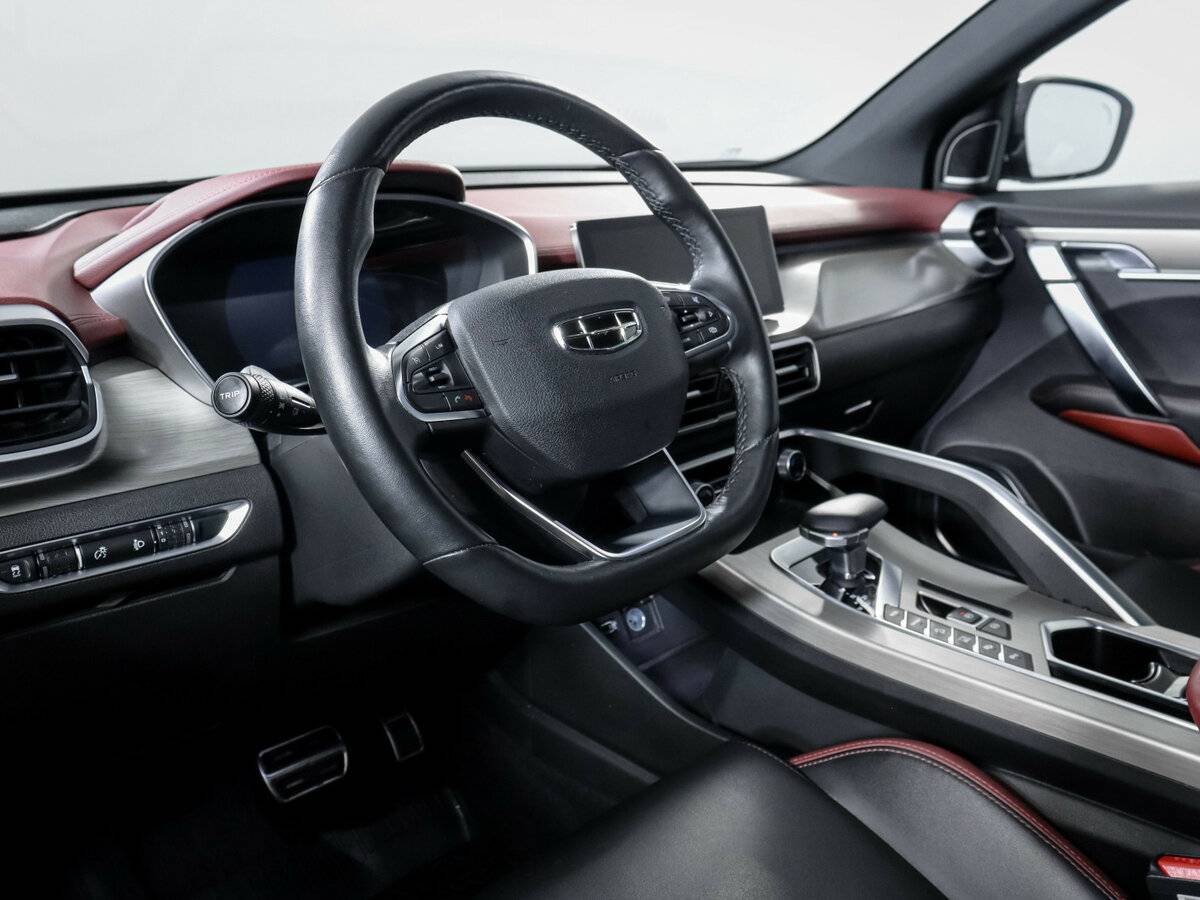 Geely Coolray б/у, 2023, Роботизированная. Фото: #12