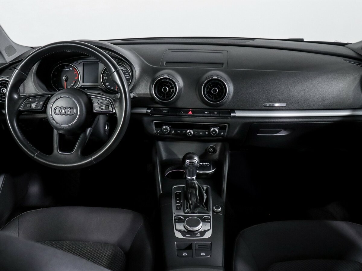 Audi A3 б/у, 2016, Роботизированная. Фото: #9