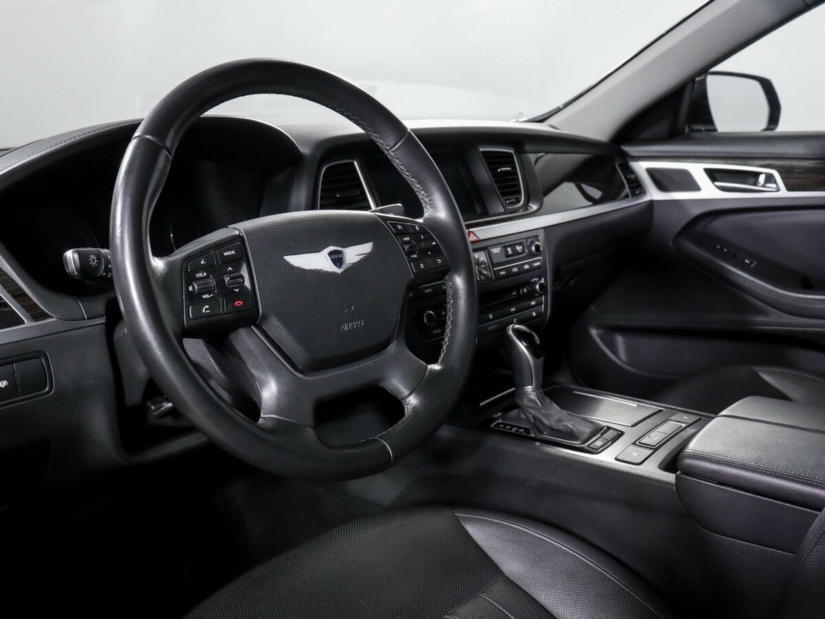 Hyundai Genesis б/у, 2016, Автоматическая. Фото: #10
