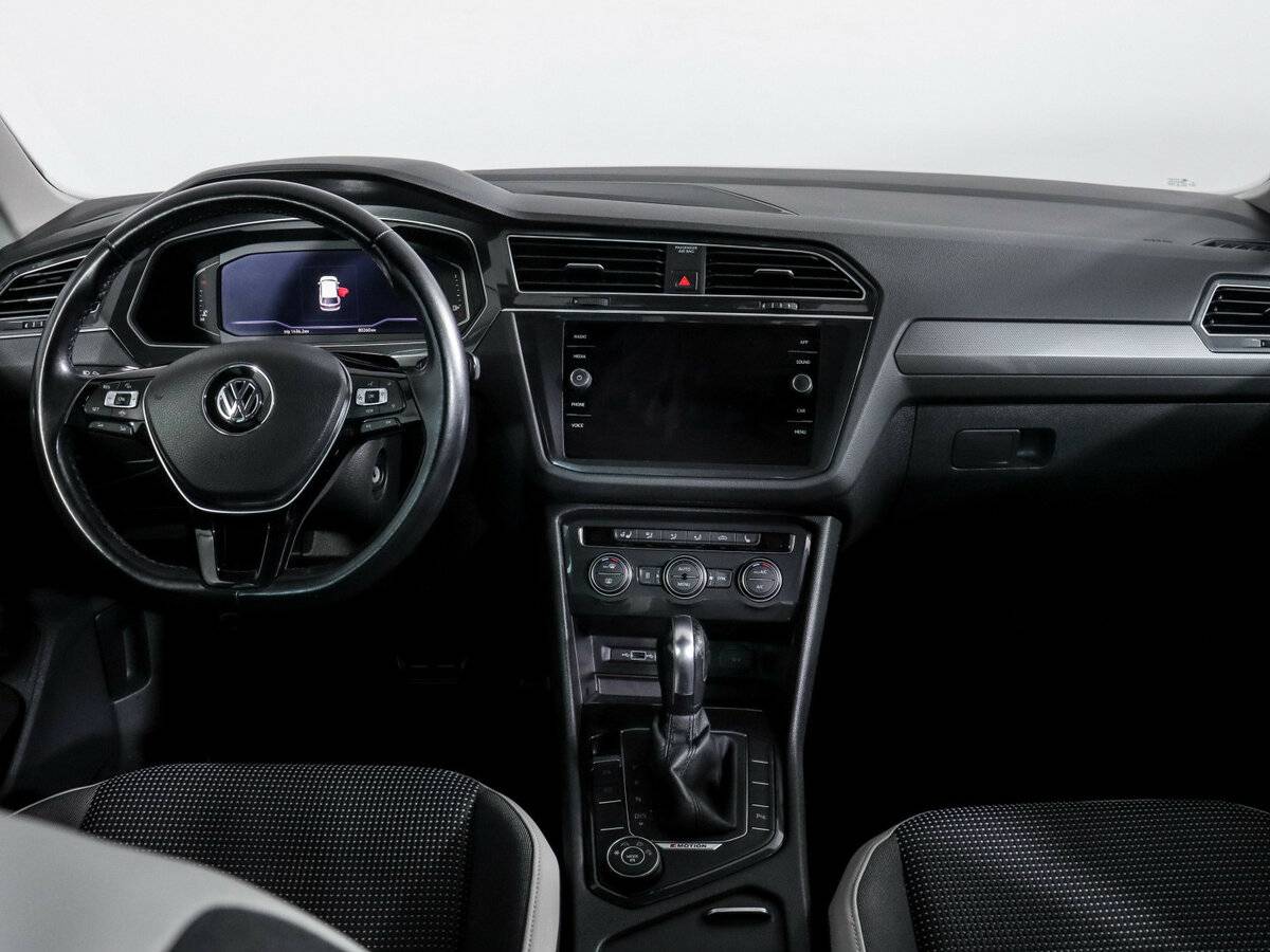 Volkswagen Tiguan б/у, 2020, Роботизированная. Фото: #9