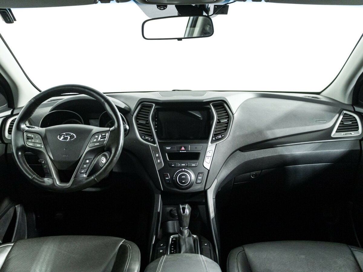 Hyundai Santa Fe б/у, 2017, Автоматическая. Фото: #2
