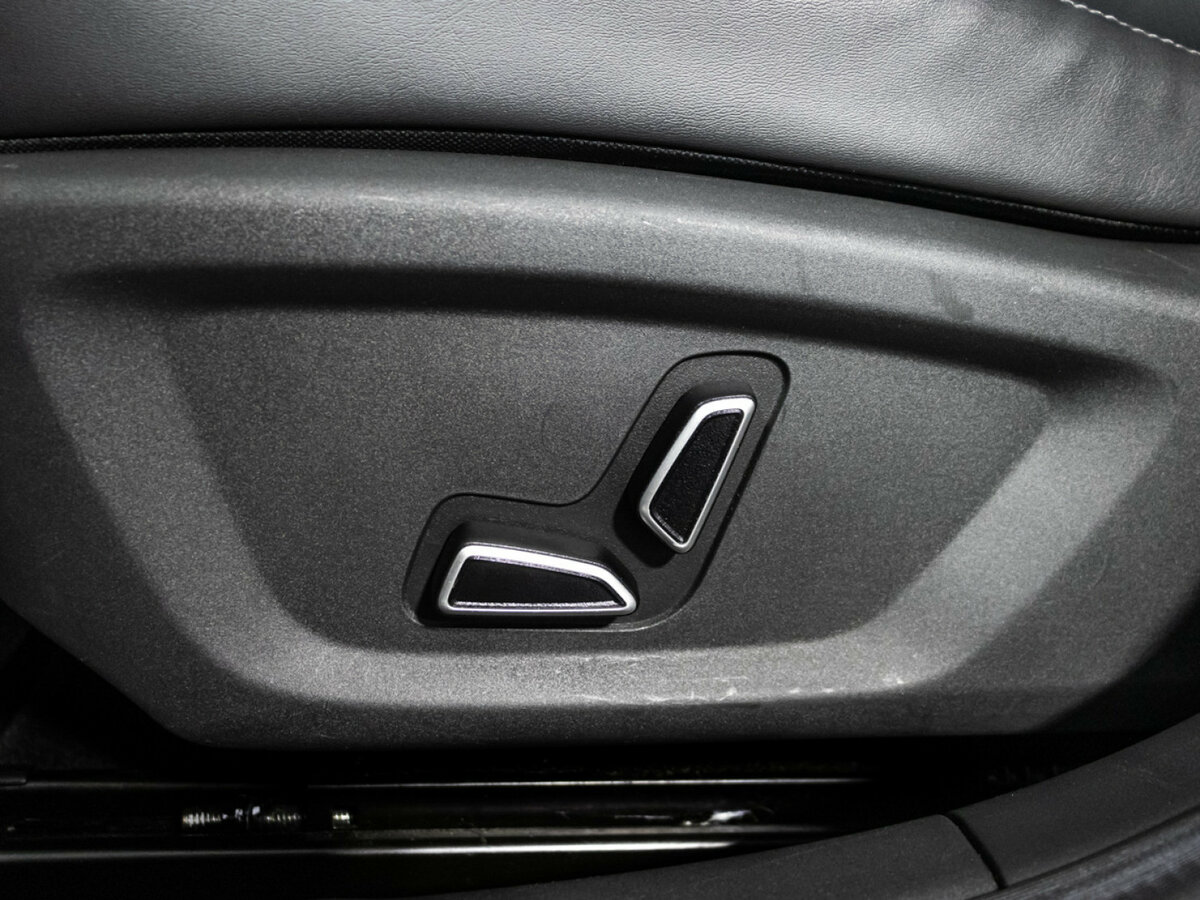 Changan UNI-V б/у, 2023, Роботизированная. Фото: #14