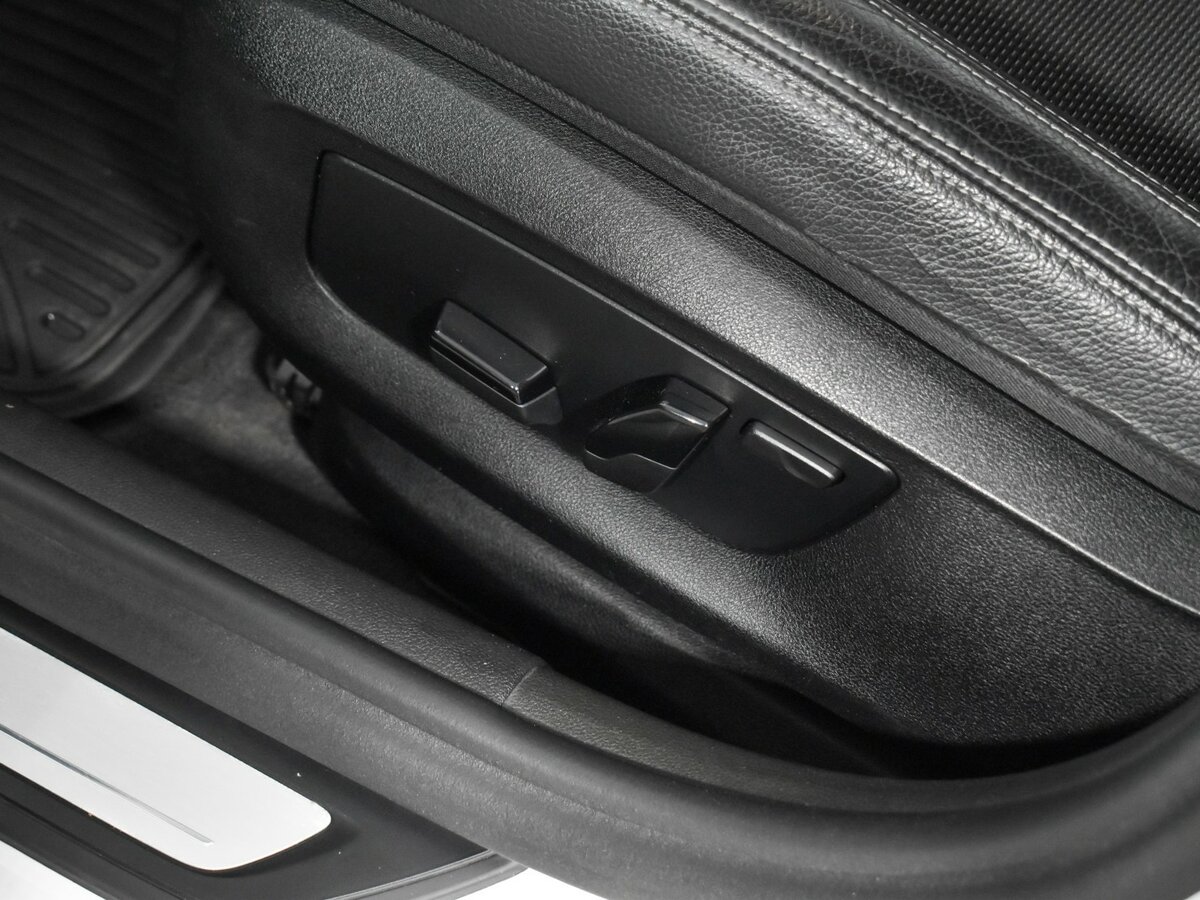 BMW 5 серии б/у, 2017, Автоматическая. Фото: #8