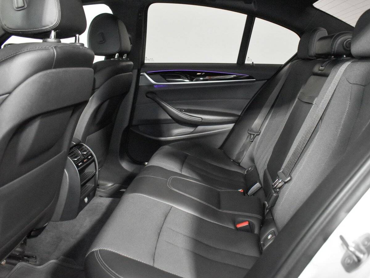 BMW 5 серии б/у, 2017, Автоматическая. Фото: #10