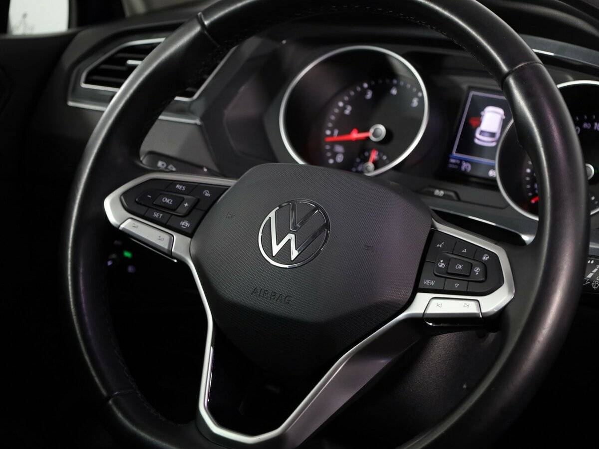 Volkswagen Tiguan б/у, 2021, Роботизированная. Фото: #10