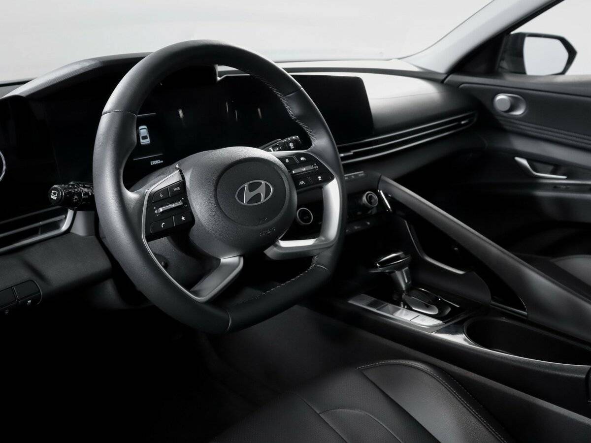 Hyundai Elantra б/у, 2023, Вариатор. Фото: #10