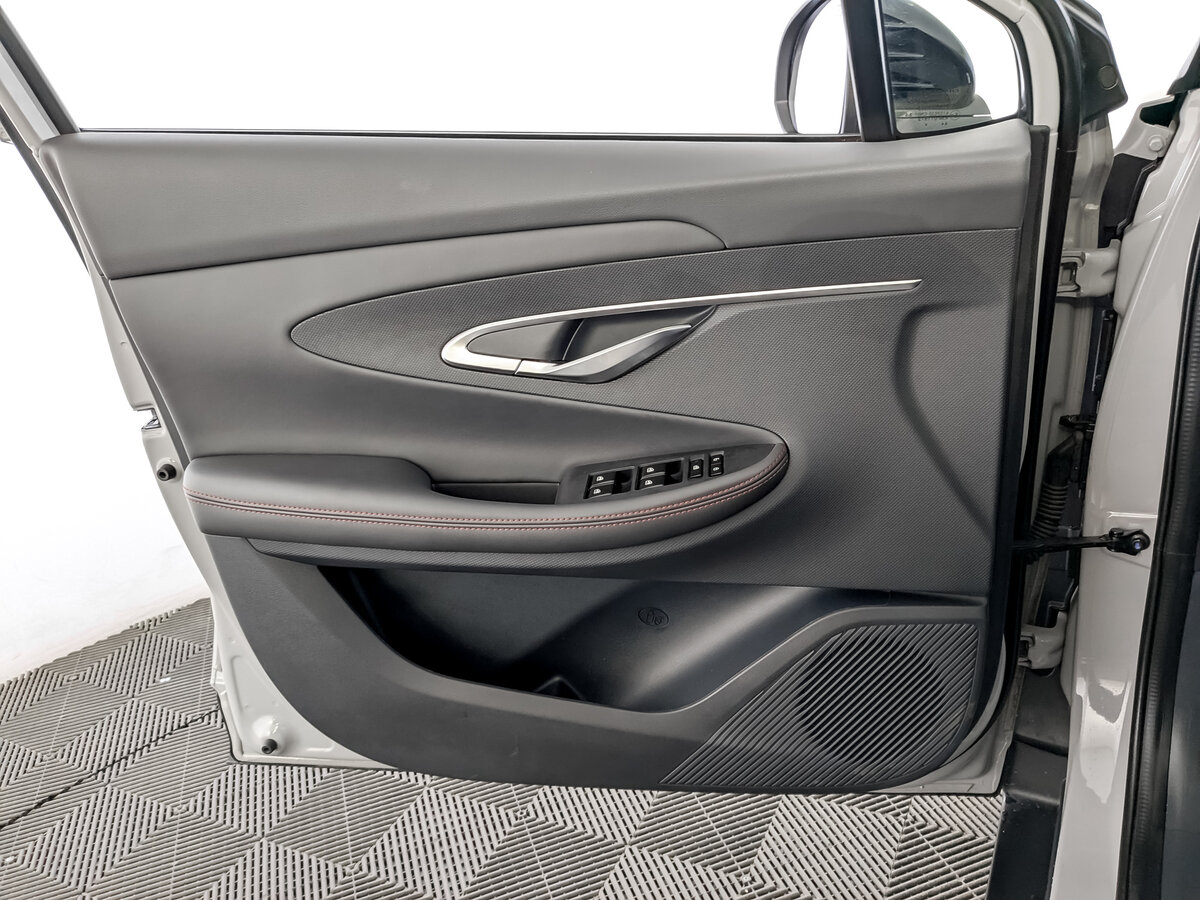 Changan UNI-T б/у, 2024, Роботизированная. Фото: #18