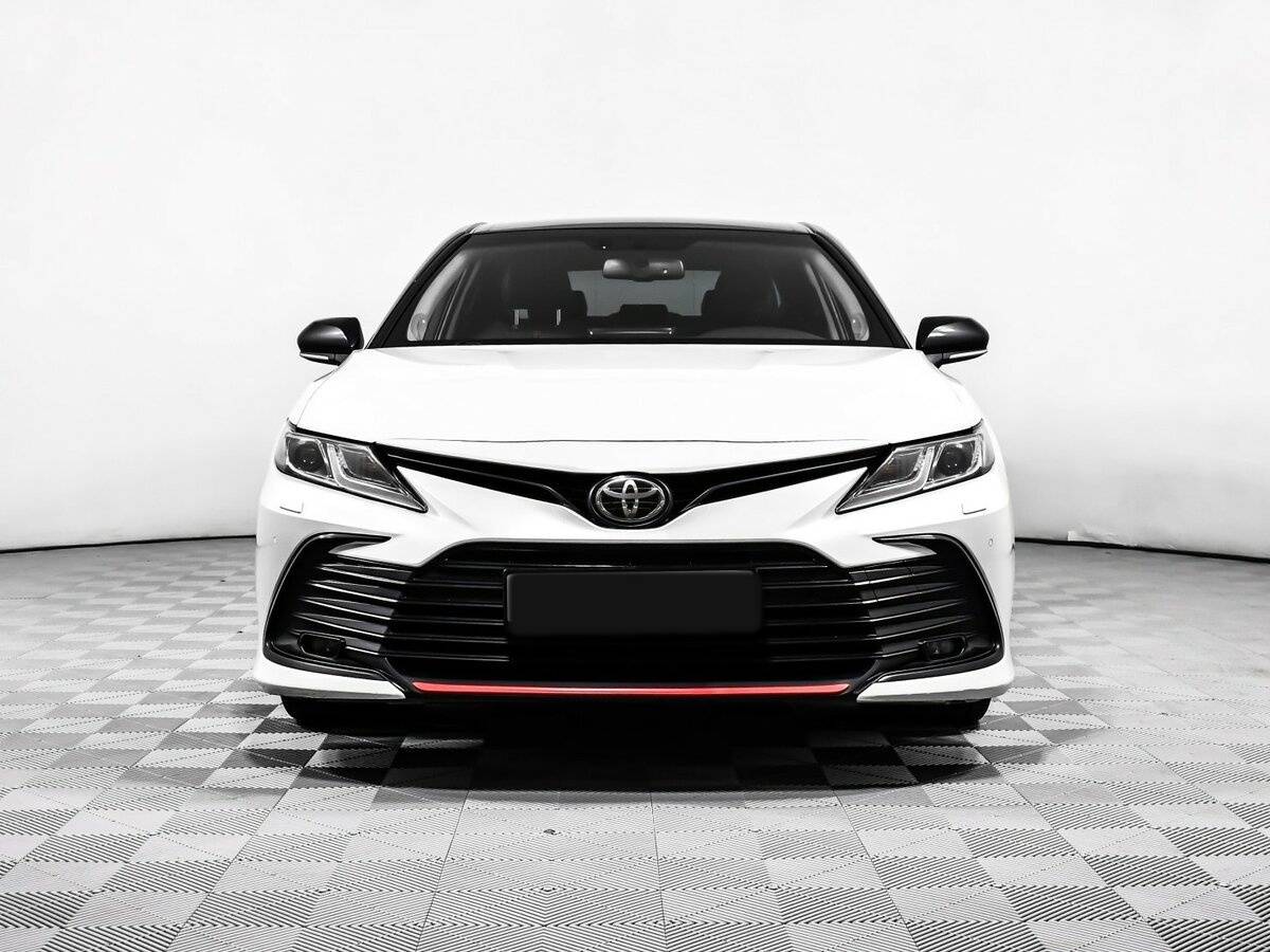 Toyota Camry б/у, 2021, Автоматическая. Фото: #1