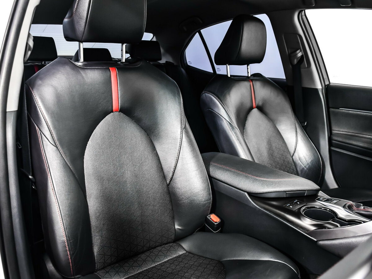 Toyota Camry б/у, 2021, Автоматическая. Фото: #13