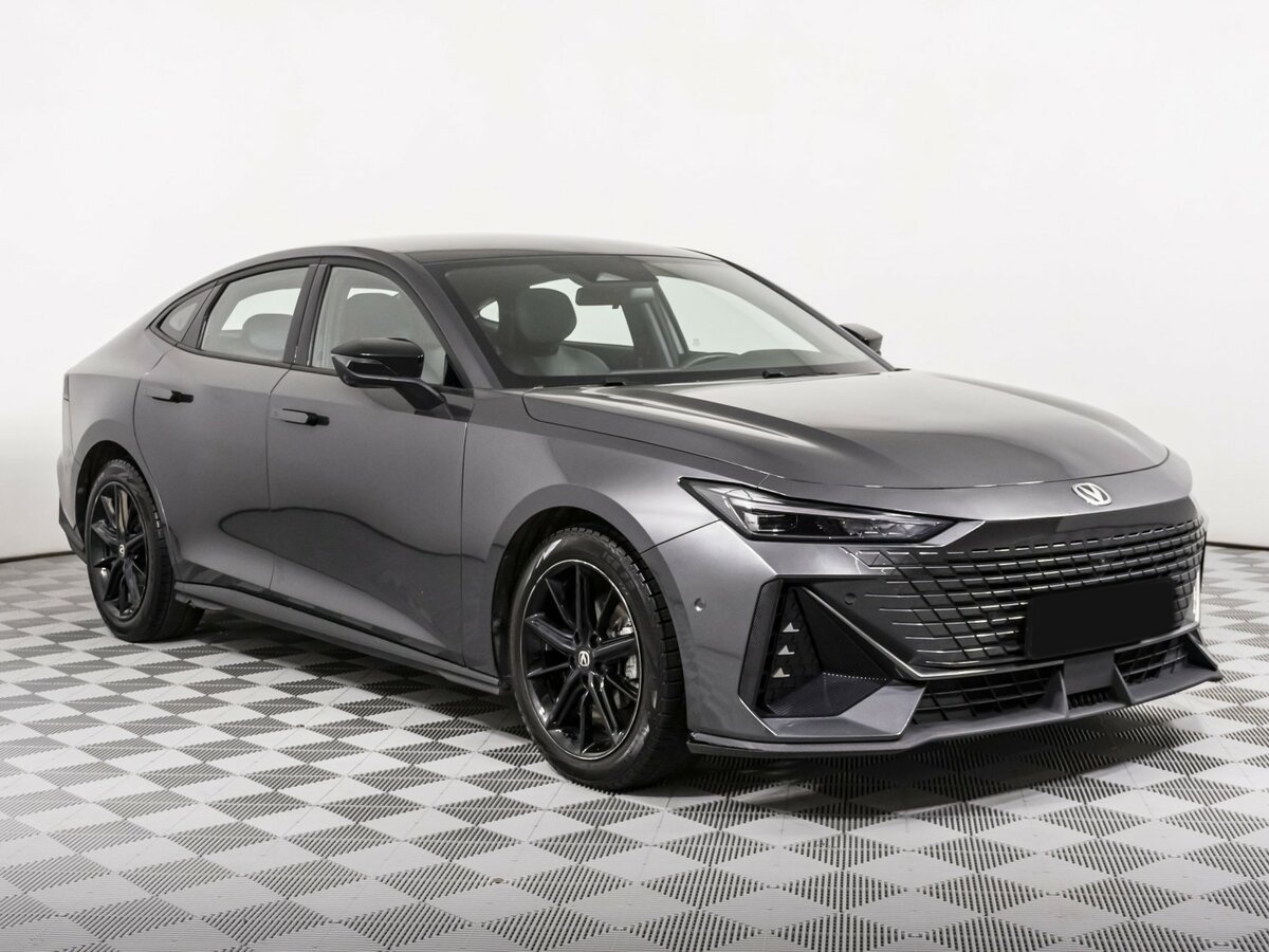 Changan UNI-V б/у, 2023, Роботизированная. Фото: #2