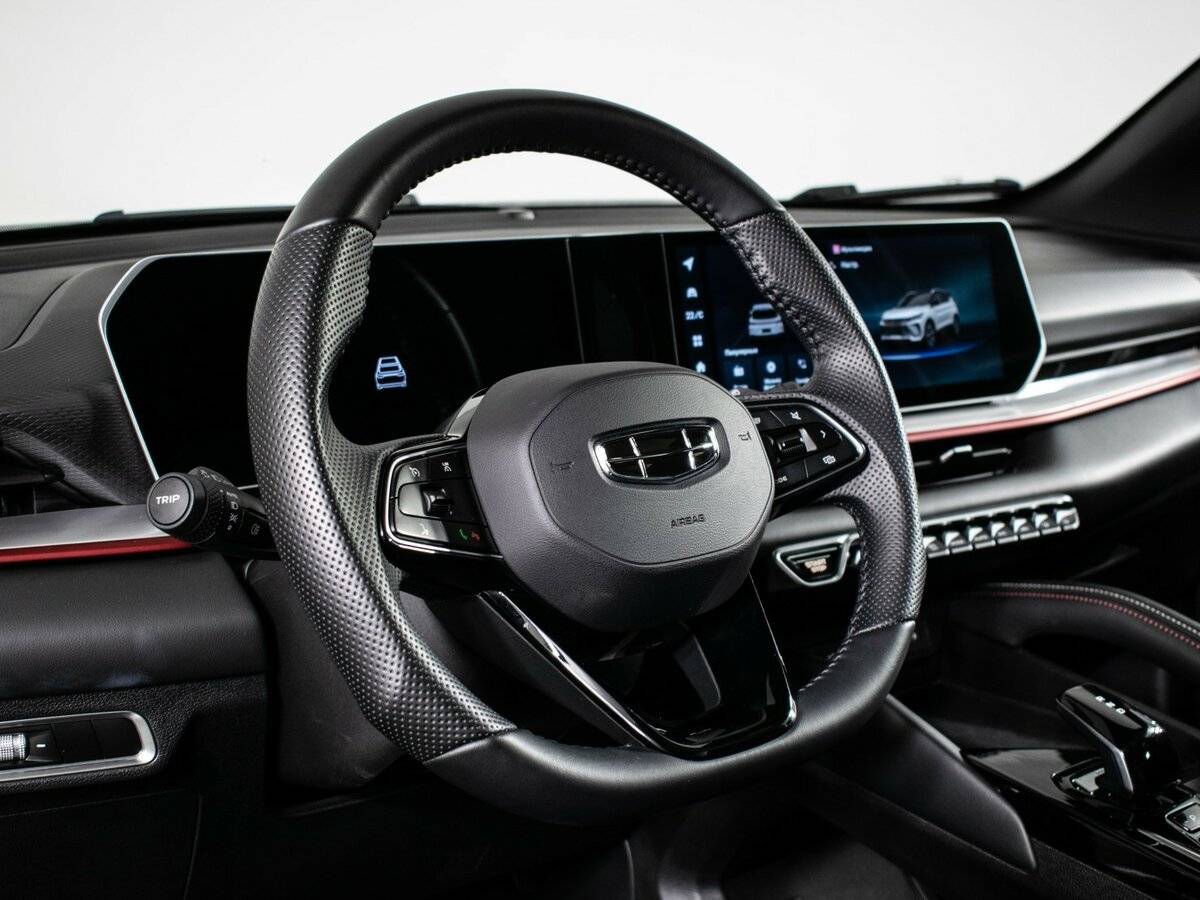 Geely Coolray б/у, 2023, Роботизированная. Фото: #11