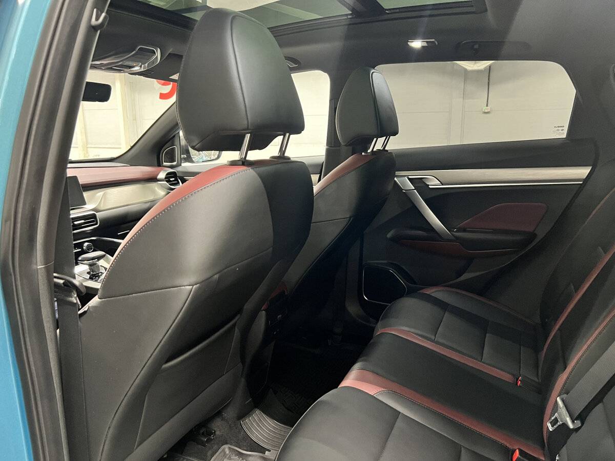 Geely Coolray б/у, 2023, Роботизированная. Фото: #11